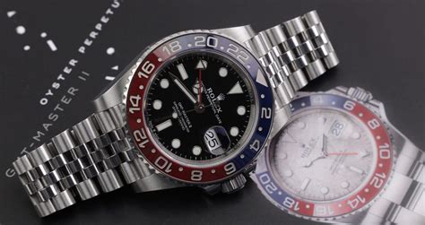 why does rolex gmt have a rotable bezel|Rolex gmt bezel insert.